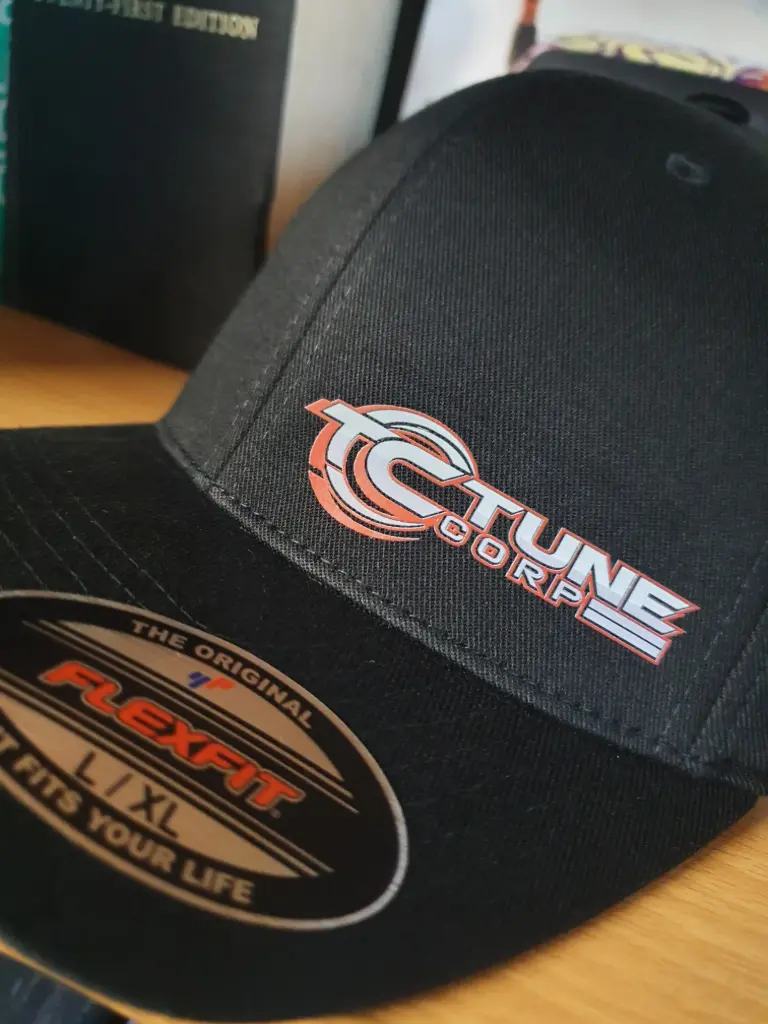 TUNE CORP FLEX FIT HAT